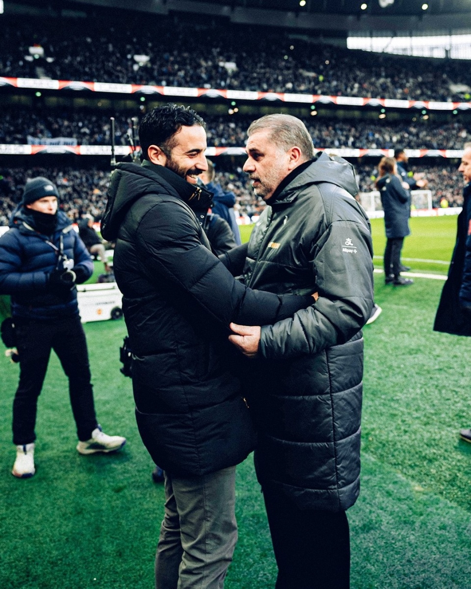 开云入口-欧联集结日再迎强敌；丹佛掘金再遭质疑；主帅态度——赛场秩序良好；轮换策略成焦点的简单介绍